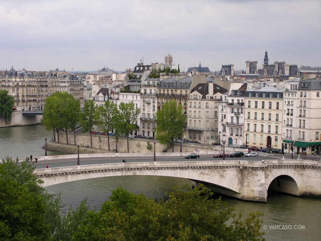 Paris around the Seine