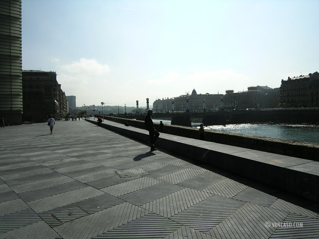 San Sebastian Spain, photo by Vange